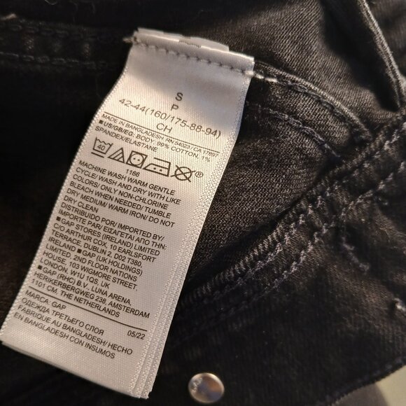 GAP Black Denim Jacket - Picture 12 of 13